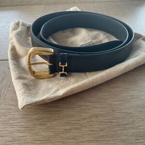 Men’s black Gucci belt
